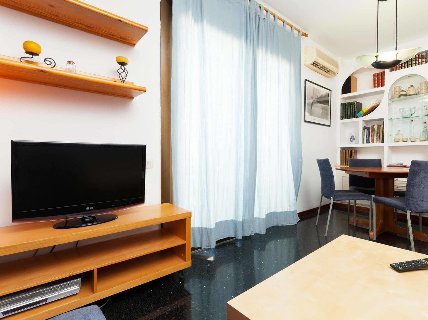 Appartamento Short Group Gracia Serviced Barcellona